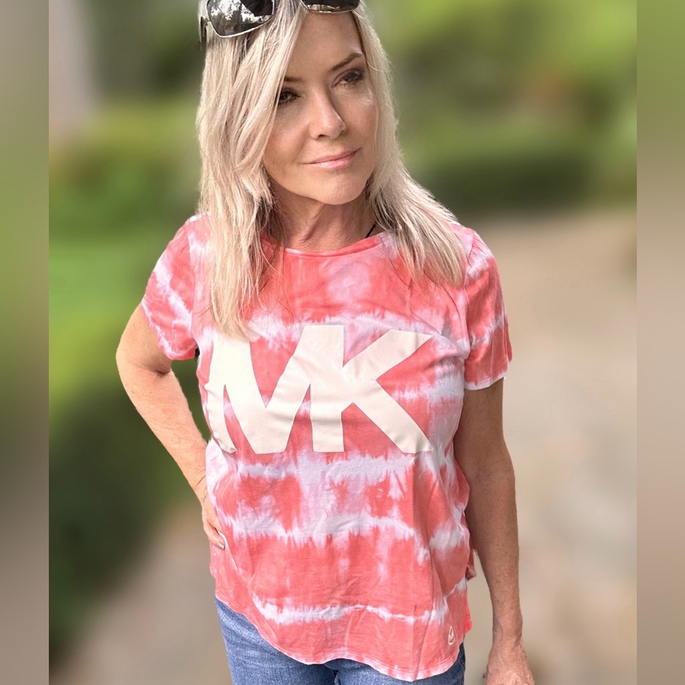 Michael Kors t-shirt size Medium